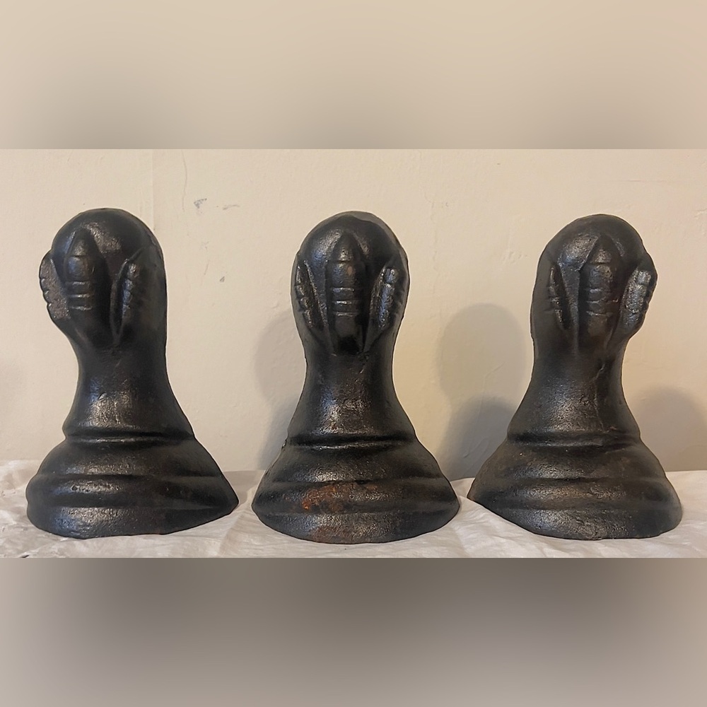 3 ANTIQUE HEAVY CAST IRON Clawfoot Feet | Excellent Condition Bookends